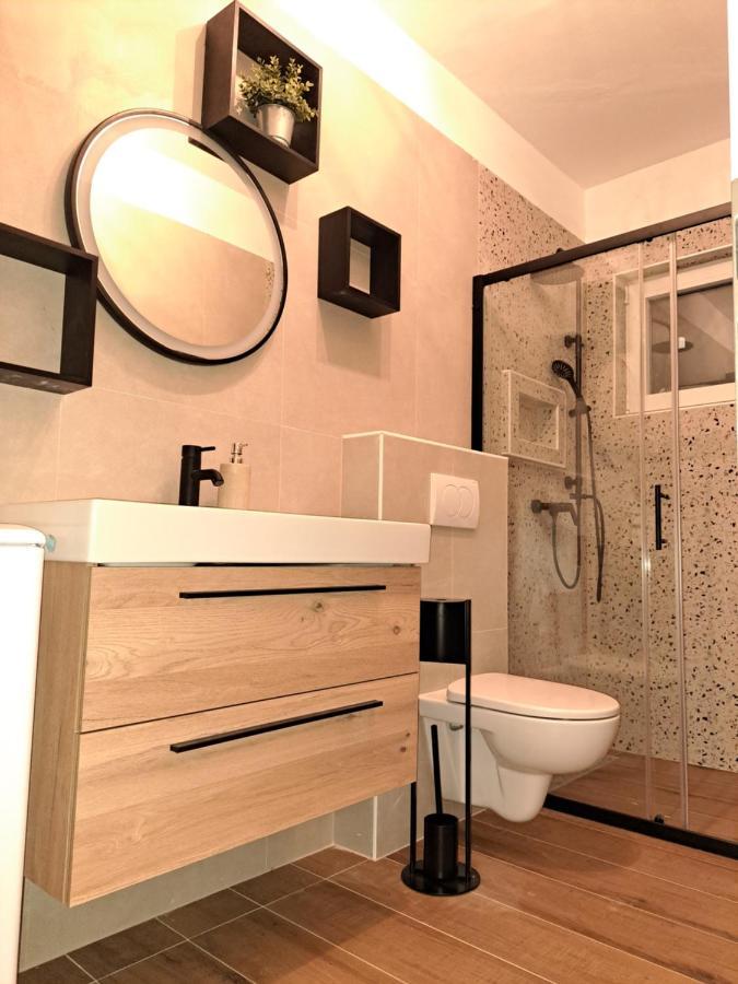 Apartment Karlo サリ エクステリア 写真